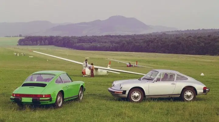 Porsche 912 in green and silver