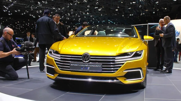 Volkswagen Sport Coupe Concept GTE Geneva Auto Show 2015