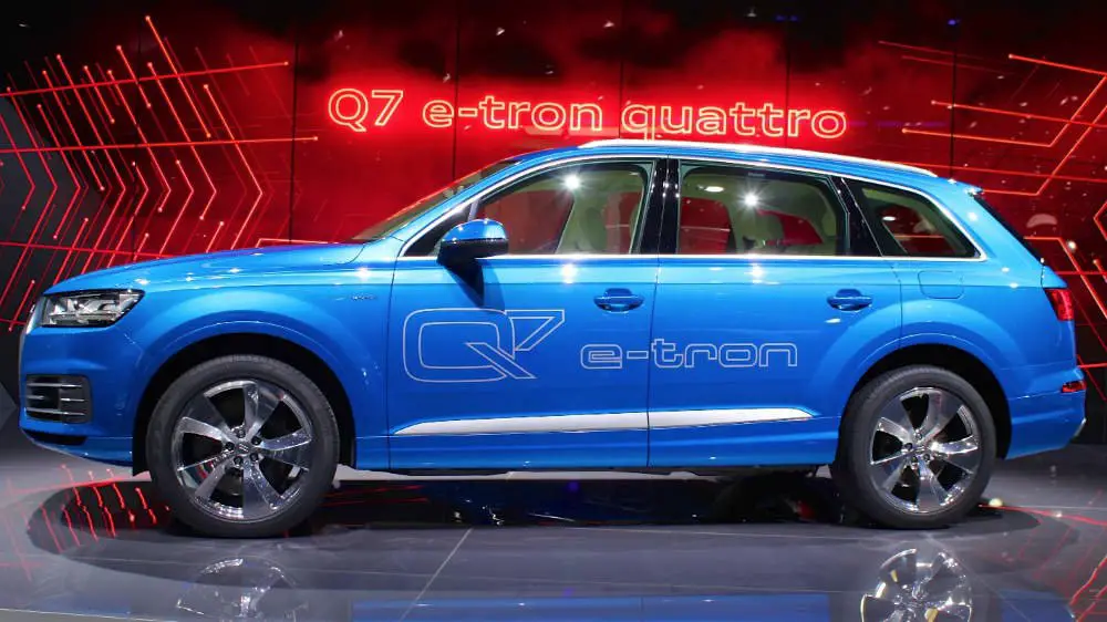 Audi Q7 e-tron quattro Geneva 2015