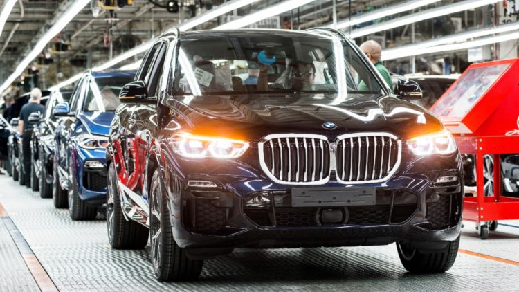 In 2019, BMW produced a record 411,620 vehicles in the USA