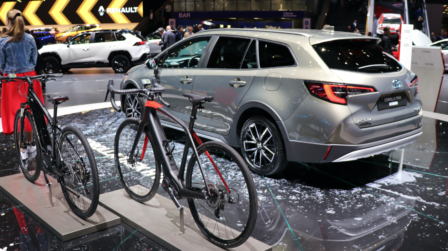 Best Midsize Luxury Suv 2020 Europe . Suvs Are Suppressing Sedans More And More These Days, Especially When It Comes To Luxury Cars.