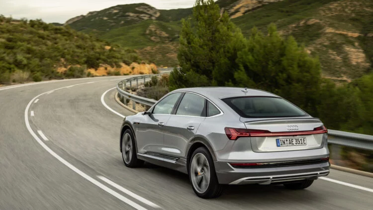 In 2020, global Audi sales were 8% lower at 1,692,773 cars worldwide. Sales in China increased. Audi forecasts sales growth in 2021.